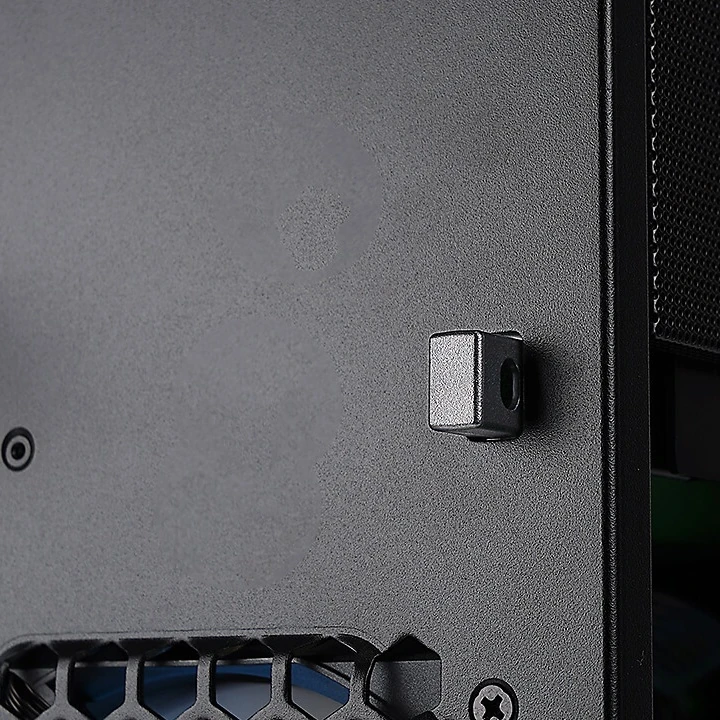 InWin 515, showing the quick release button.